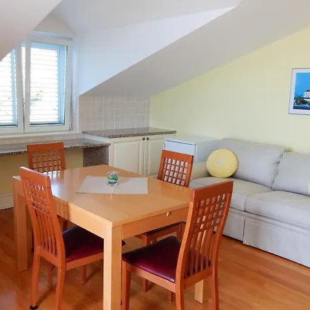 Sea-view In Omis, Terrace Appartement *