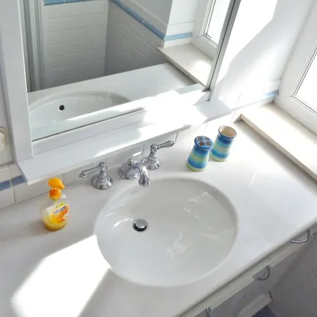 Sea-view In Omis, Terrace Appartement